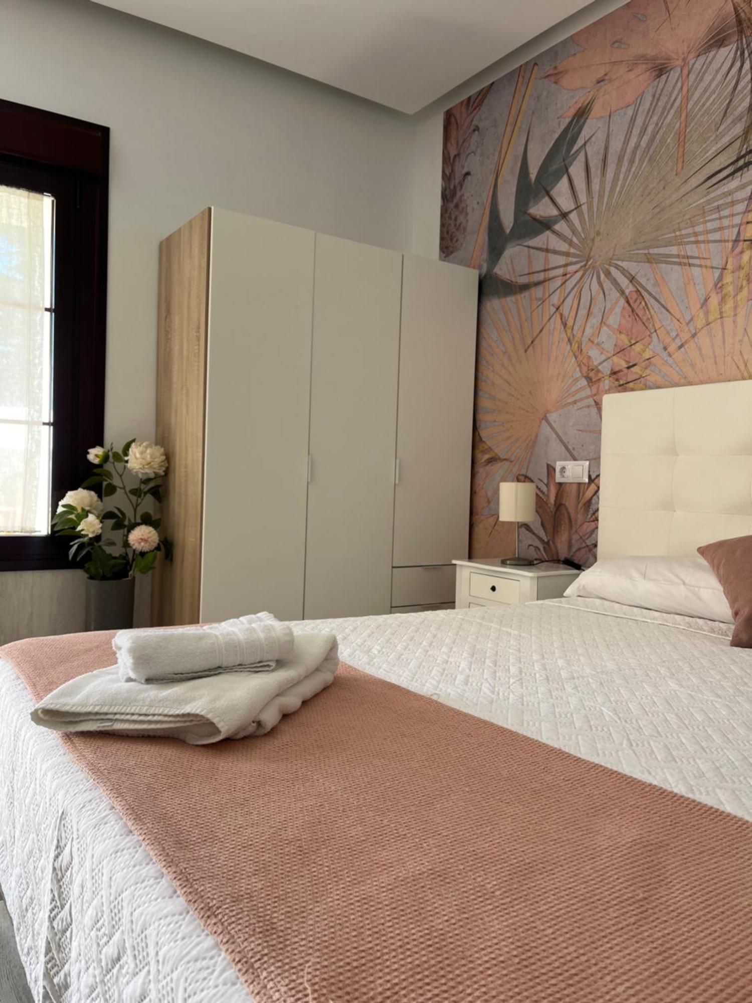 Casa Jardin El Colmenar Hotell Las Navas del Marqués Exteriör bild