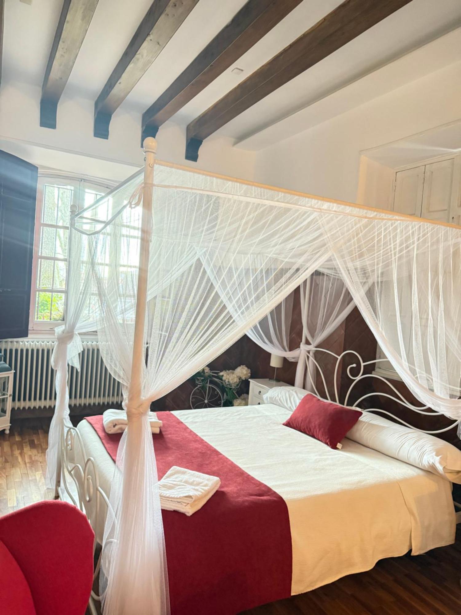 Casa Jardin El Colmenar Hotell Las Navas del Marqués Exteriör bild