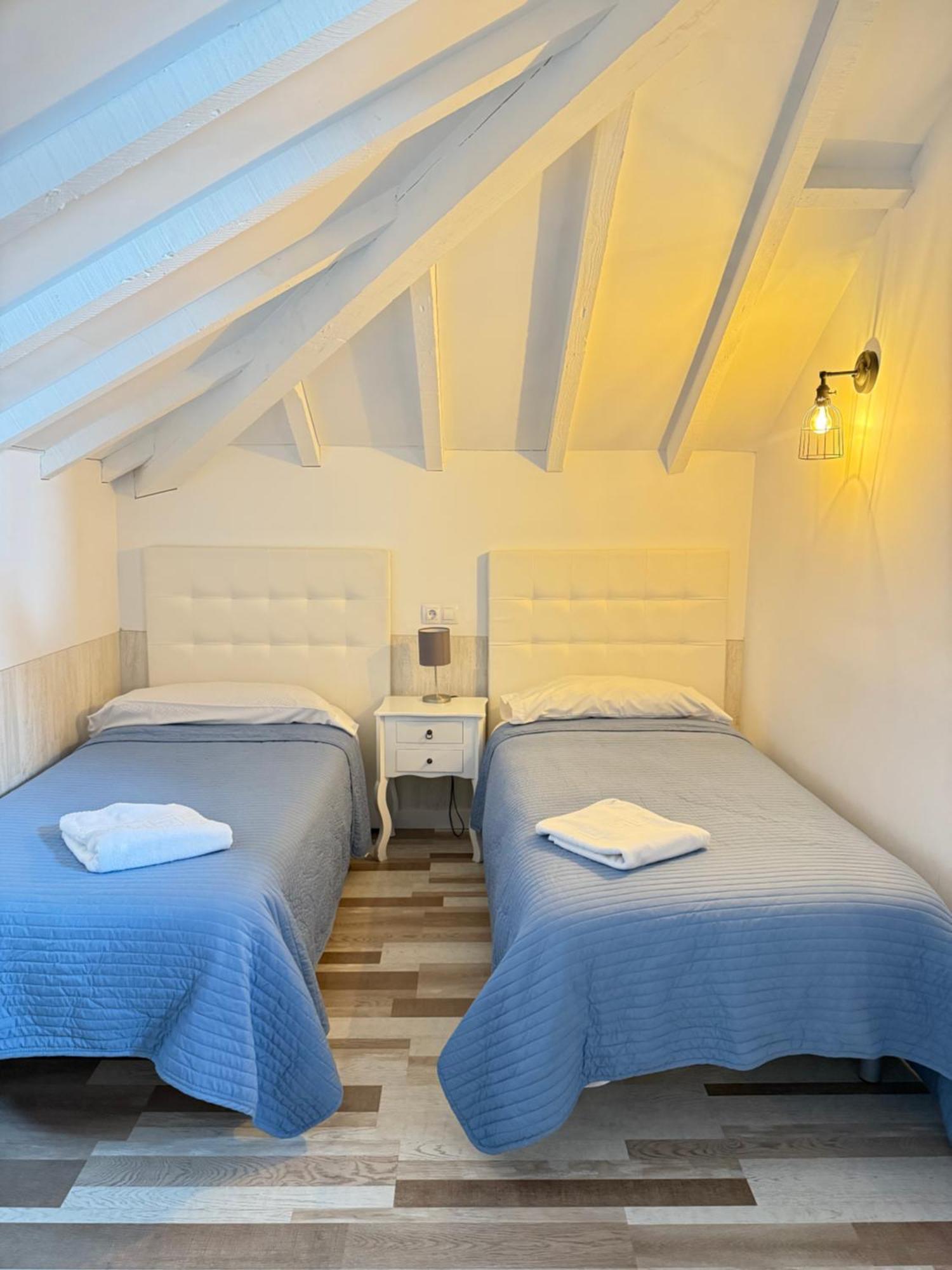 Casa Jardin El Colmenar Hotell Las Navas del Marqués Exteriör bild